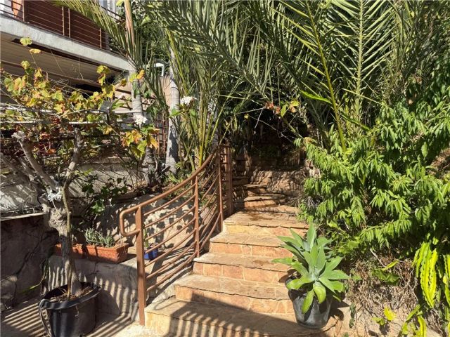 1994 Stanley, Signal Hill, CA 90755