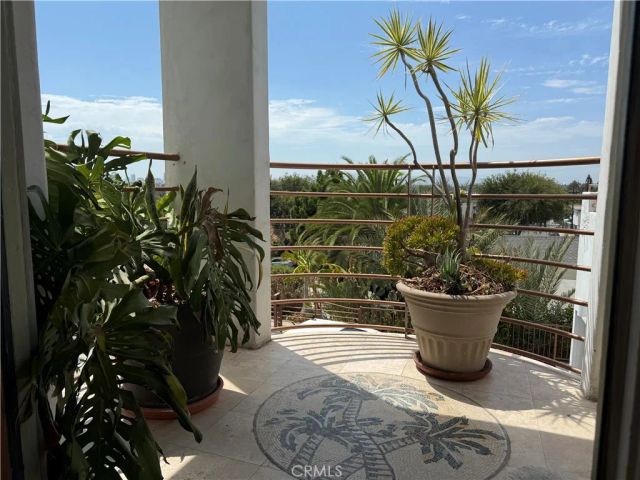 1994 Stanley, Signal Hill, CA 90755