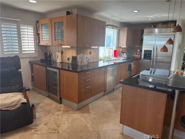 1994 Stanley, Signal Hill, CA 90755