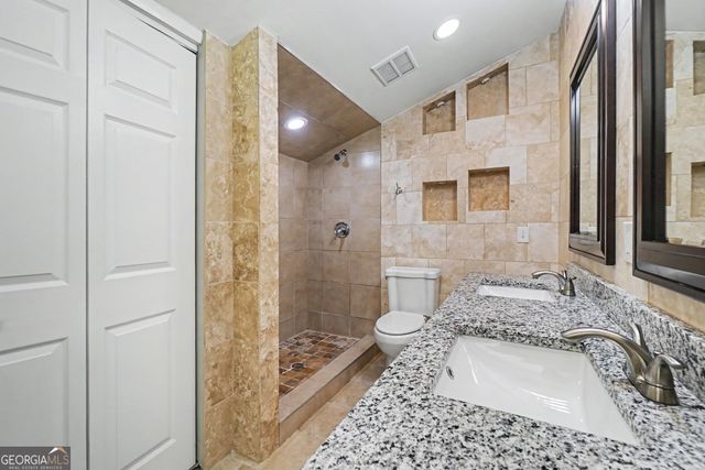 350 Willow Glenn Court NE, Marietta, GA 30068