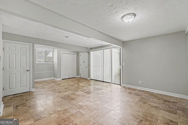 350 Willow Glenn Court NE, Marietta, GA 30068