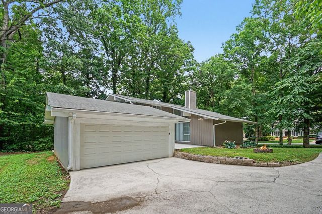 350 Willow Glenn Court NE, Marietta, GA 30068
