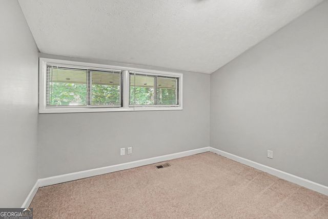 350 Willow Glenn Court NE, Marietta, GA 30068