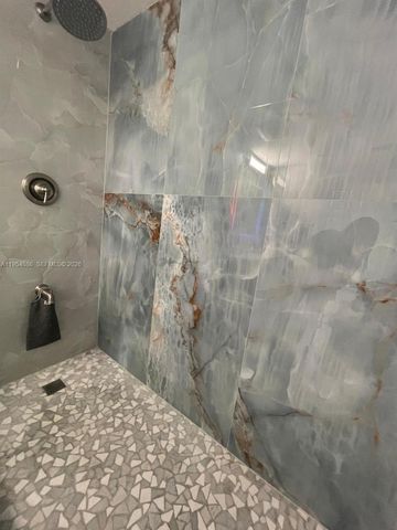 140 S Dixie Hwy 527, Hollywood, FL 33020