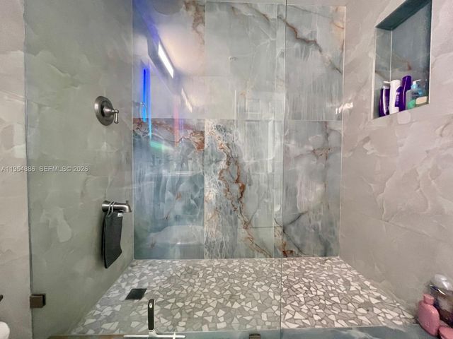 140 S Dixie Hwy 527, Hollywood, FL 33020