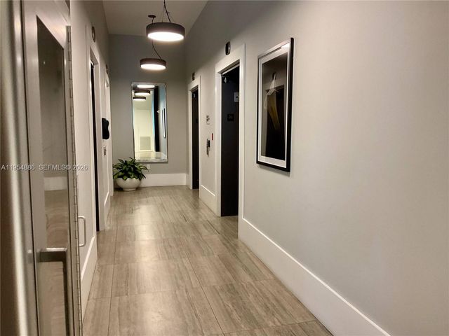 140 S Dixie Hwy 527, Hollywood, FL 33020