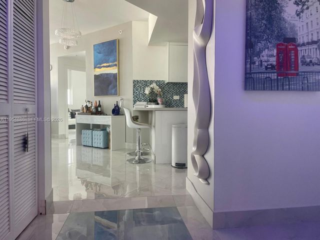 140 S Dixie Hwy 527, Hollywood, FL 33020