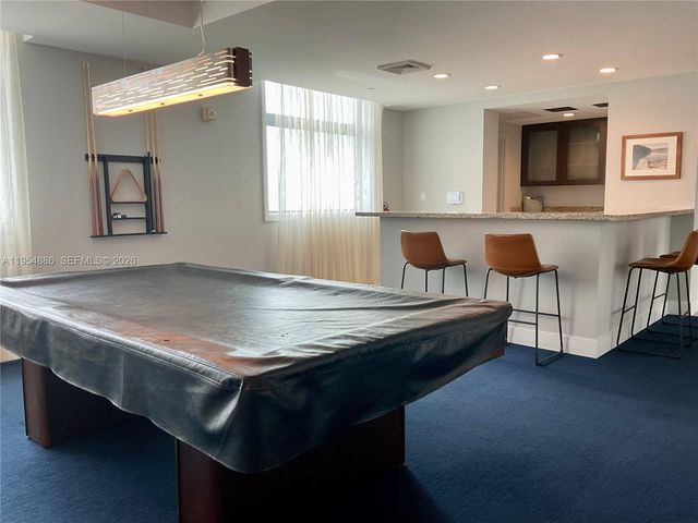 140 S Dixie Hwy 527, Hollywood, FL 33020