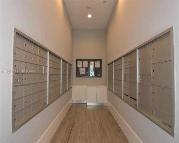 140 S Dixie Hwy 527, Hollywood, FL 33020