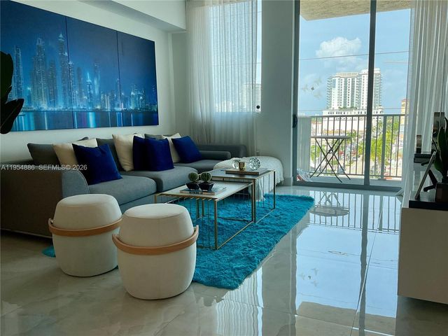 140 S Dixie Hwy 527, Hollywood, FL 33020