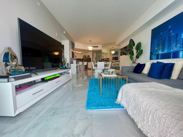 140 S Dixie Hwy 527, Hollywood, FL 33020