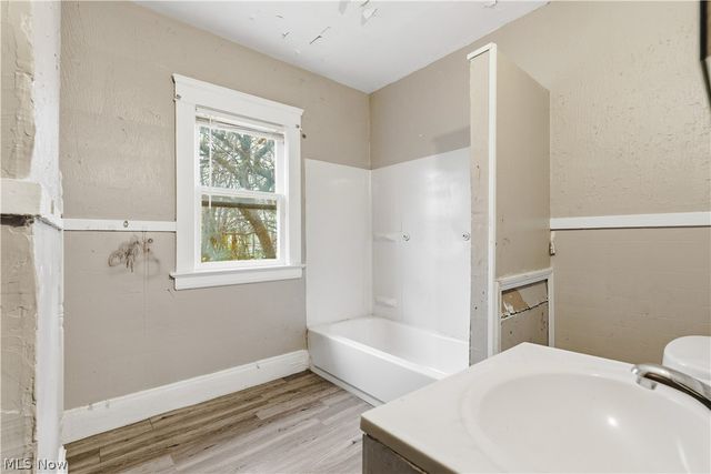 9609 Yale Avenue, Cleveland, OH 44108