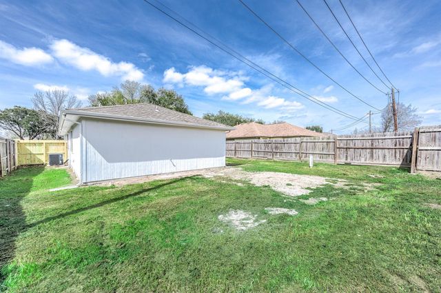 5130 Riverwood Drive, Richmond, TX 77469