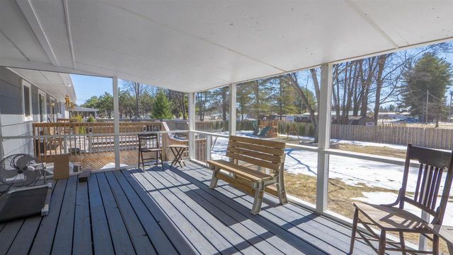 707 SUNSET DRIVE, Redgranite, WI 54970