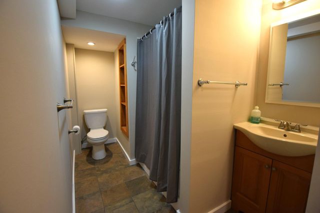 4 CAROL LN, Berwyn, PA 19312