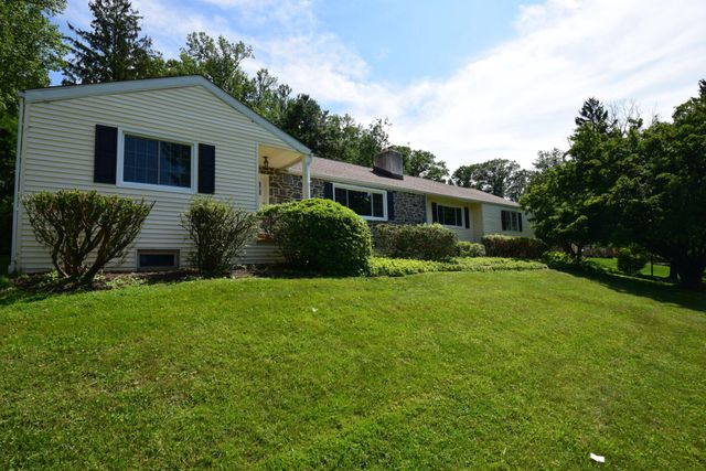4 CAROL LN, Berwyn, PA 19312