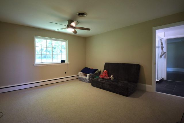 4 CAROL LN, Berwyn, PA 19312