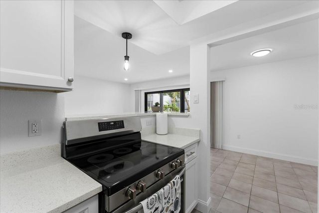 11525 8TH WAY N 509, St Petersburg, FL 33716