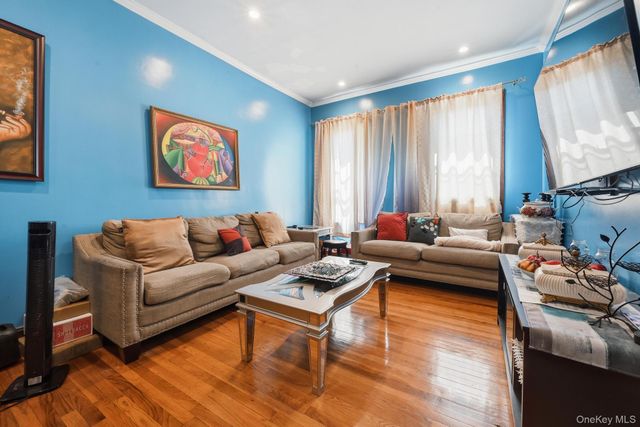 1086 Blake Avenue, Brooklyn, NY 11208