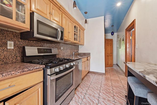 1086 Blake Avenue, Brooklyn, NY 11208