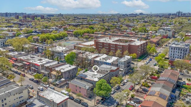 1086 Blake Avenue, Brooklyn, NY 11208