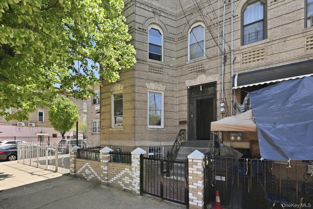 1086 Blake Avenue, Brooklyn, NY 11208 — exterior