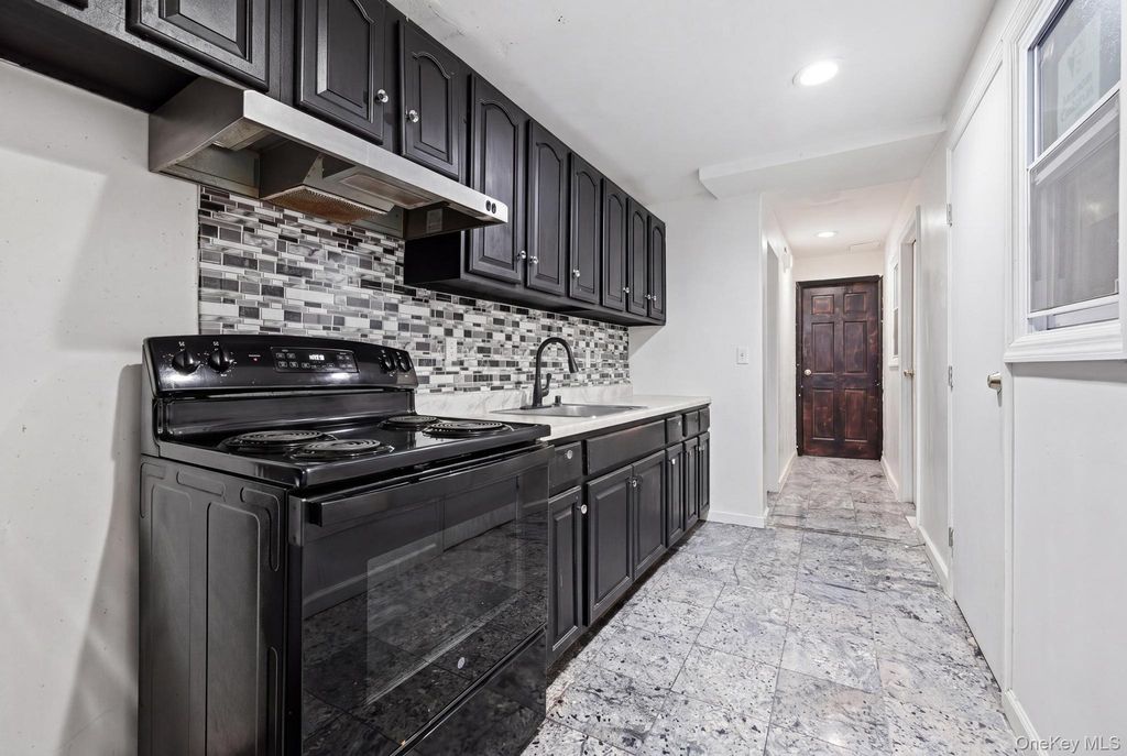 1086 Blake Avenue, Brooklyn, NY 11208 — photo 2