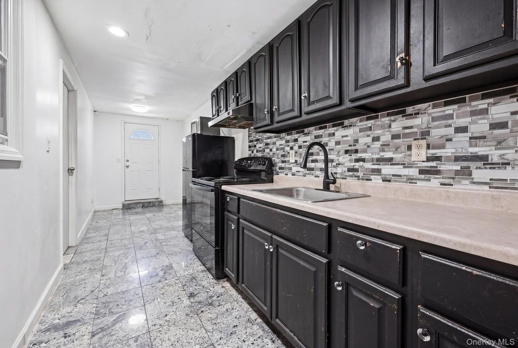 1086 Blake Avenue, Brooklyn, NY 11208 — photo 3
