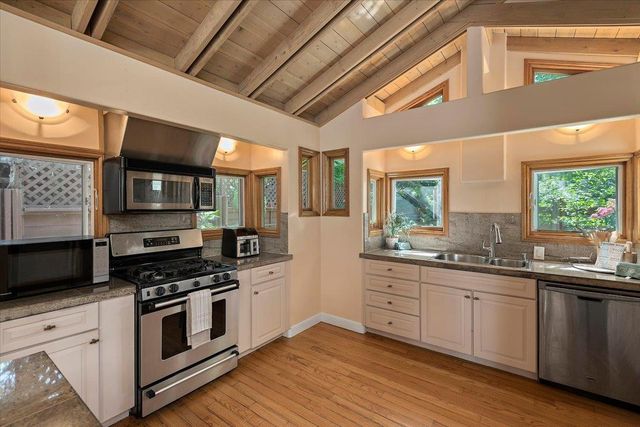 148 Kingsley Avenue, Palo Alto, CA 94301