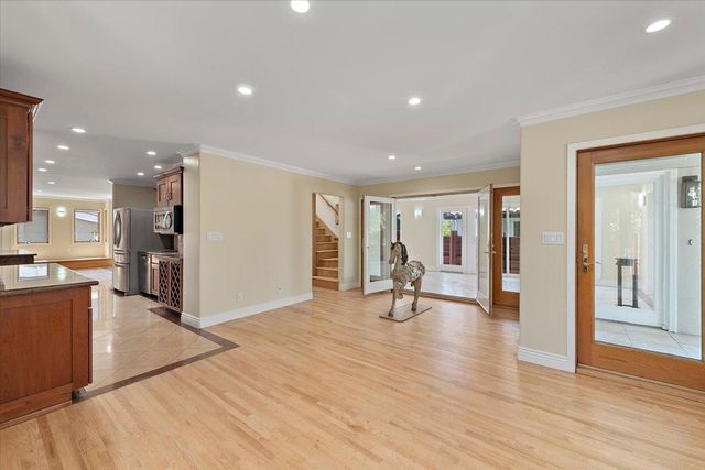 148 Kingsley Avenue, Palo Alto, CA 94301