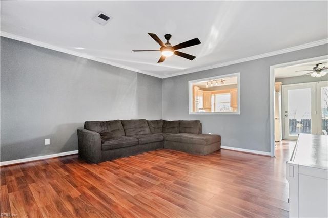 3227 Troy LN, Chesapeake, VA 23323