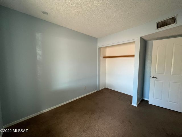 1504 S Shannon Road, Tucson, AZ 85713