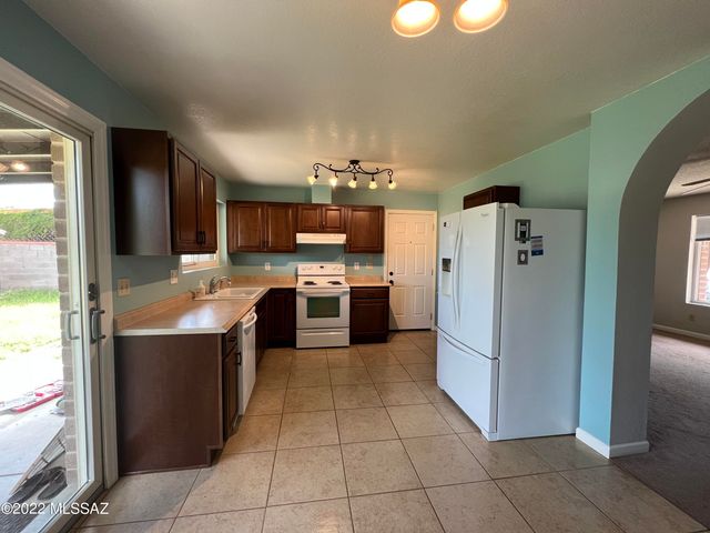 1504 S Shannon Road, Tucson, AZ 85713