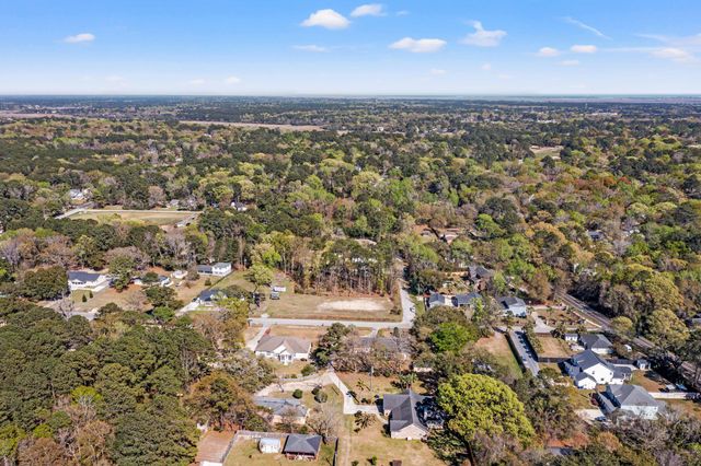 512 Coaxum Road, Mount Pleasant, SC 29464