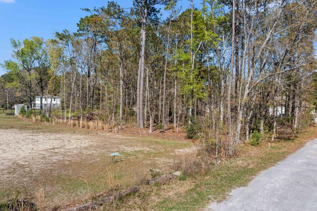 512 Coaxum Road, Mount Pleasant, SC 29464