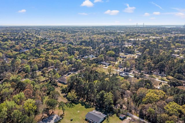 512 Coaxum Road, Mount Pleasant, SC 29464
