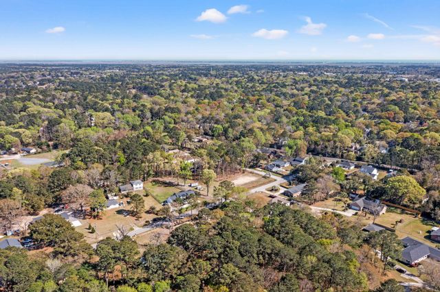 512 Coaxum Road, Mount Pleasant, SC 29464