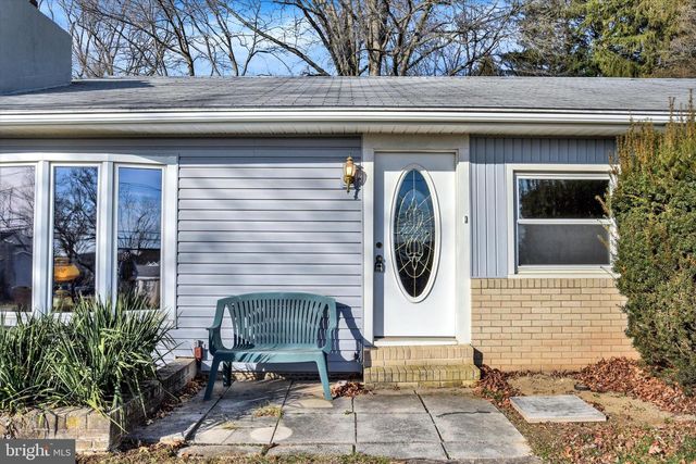 5924 DEVONSHIRE HEIGHTS RD, Harrisburg, PA 17112