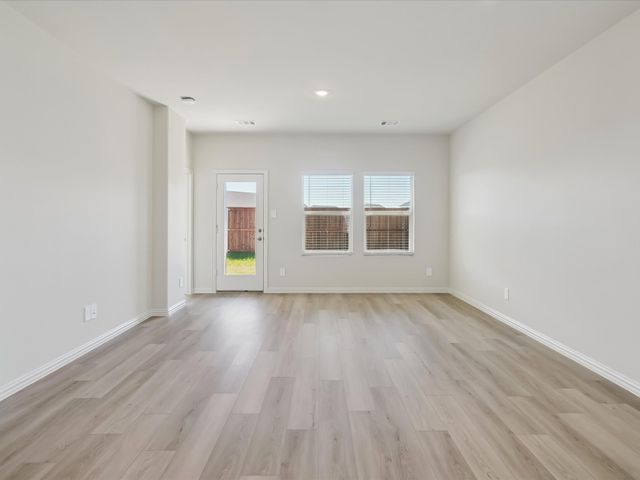 4127 Lavon Drive, Farmersville, TX 75442