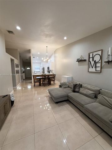 19231 NW 67th Place, Hialeah, FL 33015