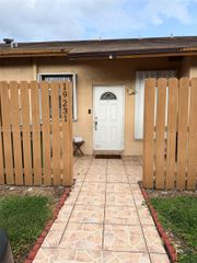 19231 NW 67th Place, Hialeah, FL 33015