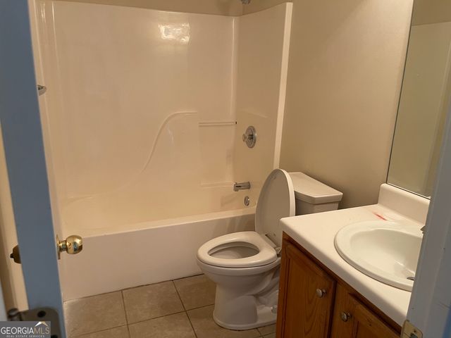 40 Woods Creek Court, Covington, GA 30016