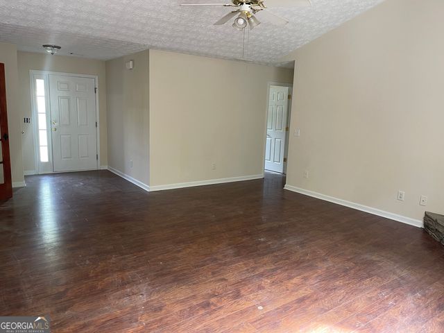 40 Woods Creek Court, Covington, GA 30016