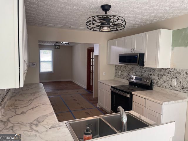 40 Woods Creek Court, Covington, GA 30016