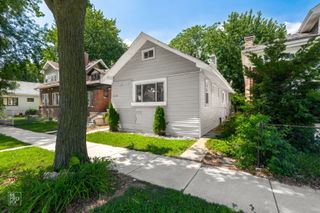 8234 S Kimbark Avenue, Chicago, IL 60619