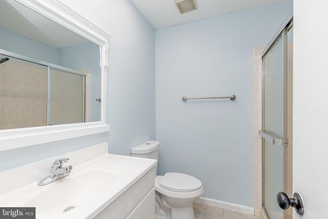 1804B DENHAM CT, Mount Laurel, NJ 08054
