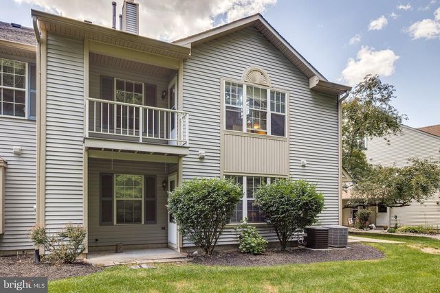 1804B DENHAM CT, Mount Laurel, NJ 08054
