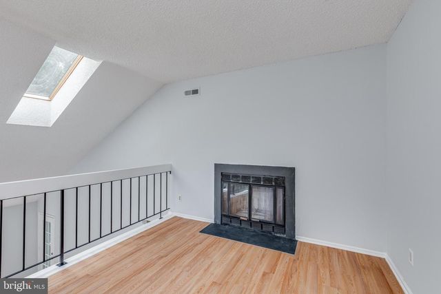 1804B DENHAM CT, Mount Laurel, NJ 08054