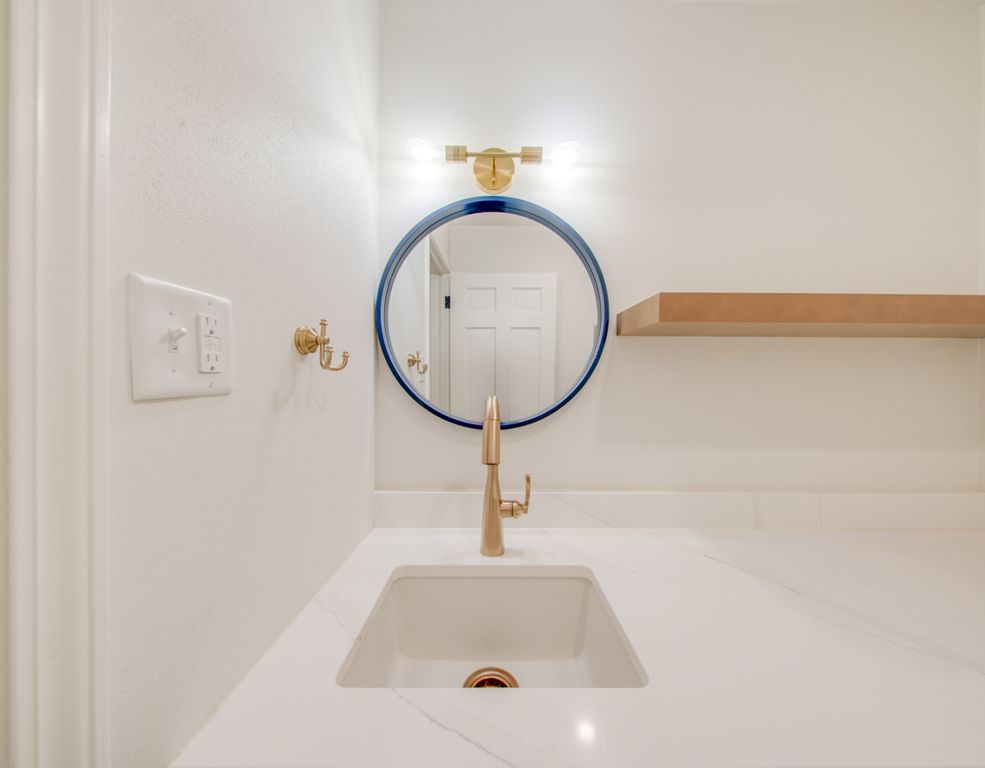 Image 18 of property listing at 19 Wildwood Drive, Mt Vernon, IL 62864