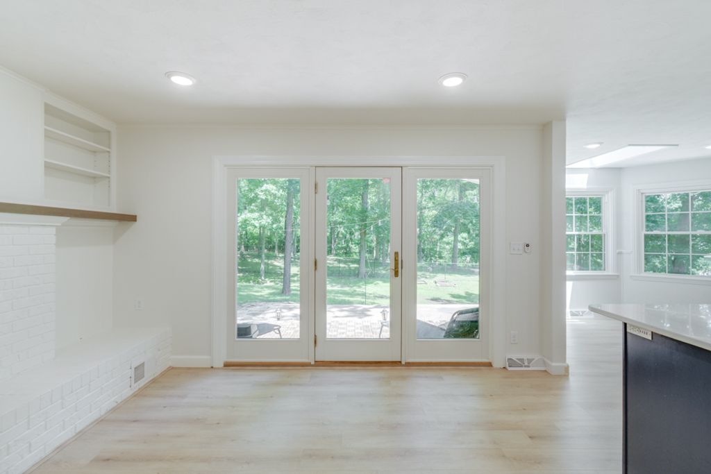 Image 28 of property listing at 19 Wildwood Drive, Mt Vernon, IL 62864